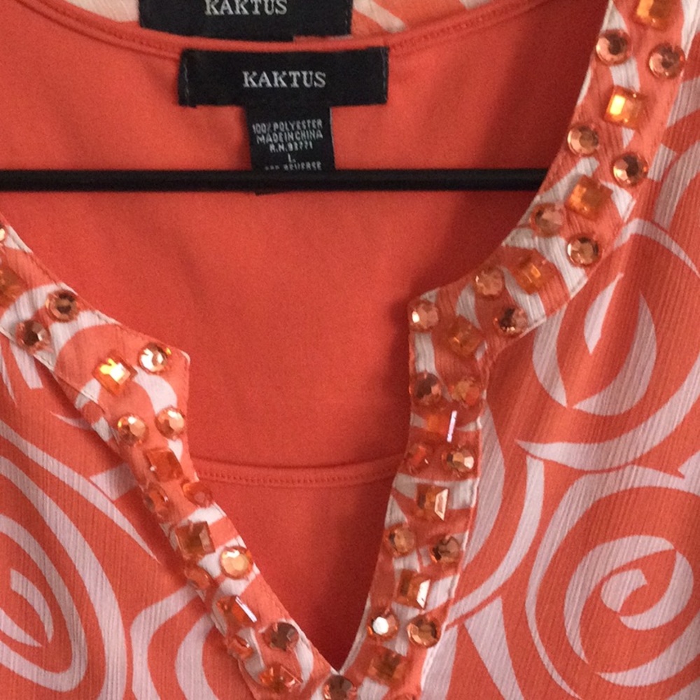 2-Piece Tunic Top - Picture 2 of 9